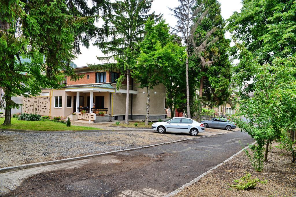 Casa Negustorului Hotel เดวา ภายนอก รูปภาพ
