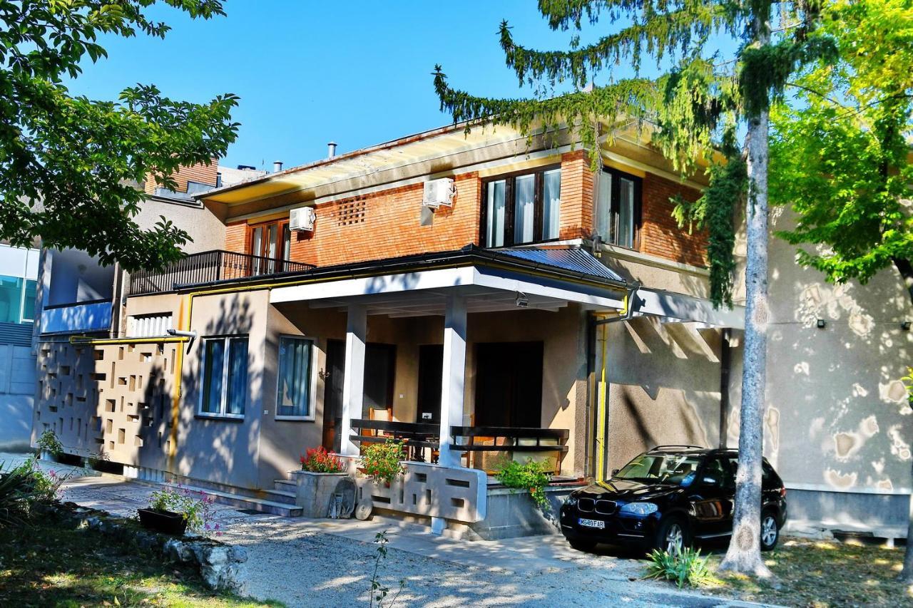 Casa Negustorului Hotel เดวา ภายนอก รูปภาพ