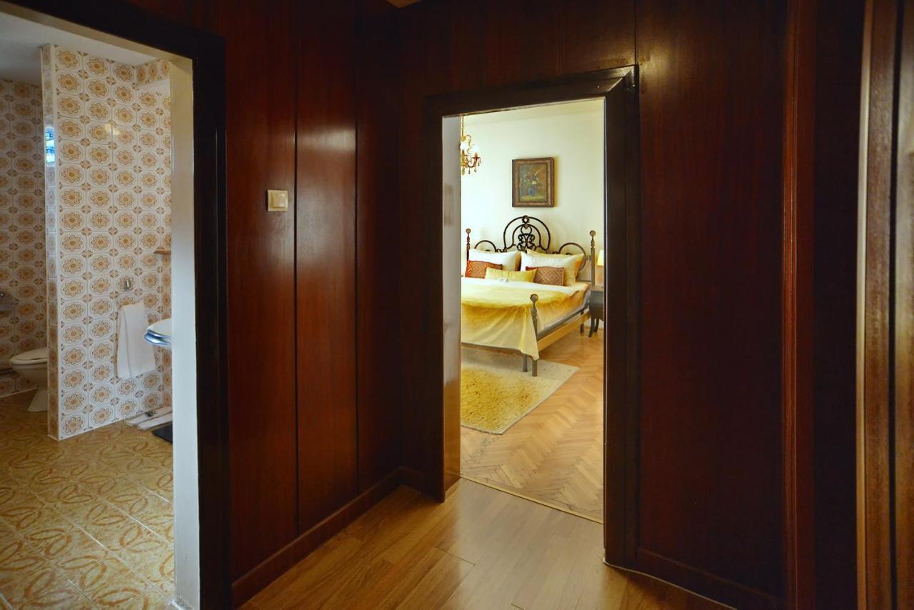 Casa Negustorului Hotel เดวา ภายนอก รูปภาพ